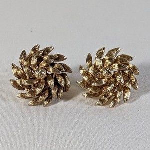 Lisner Signed Clip On Earrings Gold Tone Swirled Textured Round Vintage